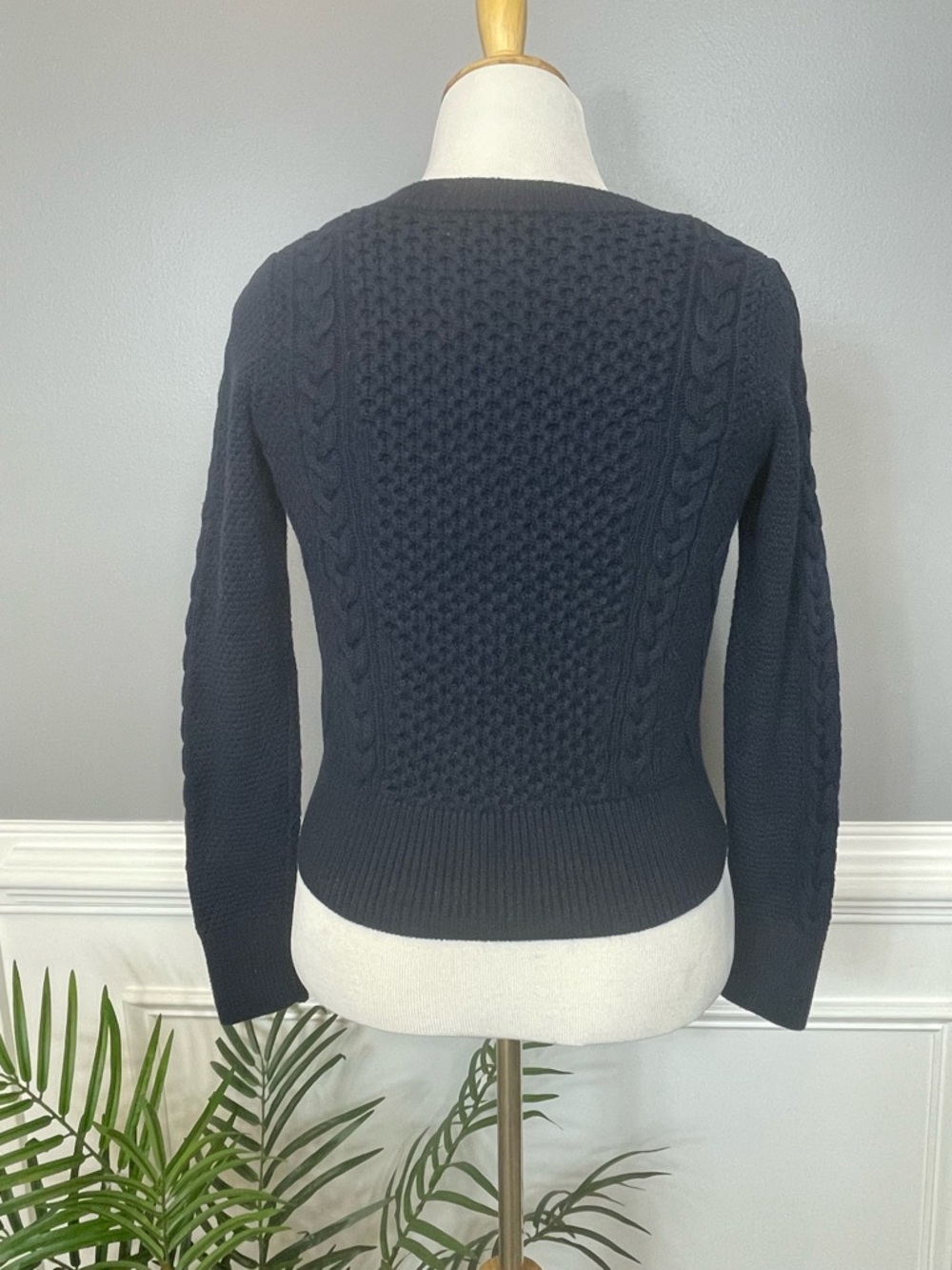 Banana Republic Navy V-Neck Cable & Textured Knit Sweater - Picture 4 of 5
